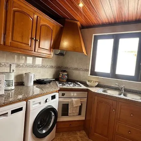 Chloe's House A dos Cunhados