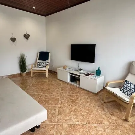 Chloe's House * A dos Cunhados